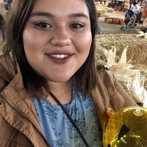 Meet your Posher, Cynthia